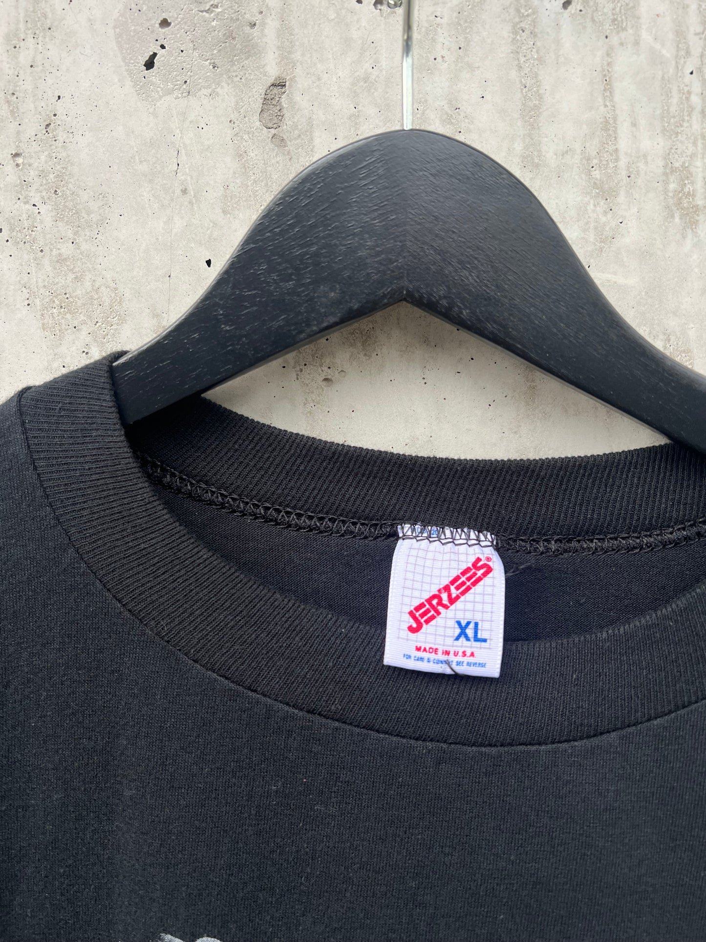 1990 Hiss Off T-shirt