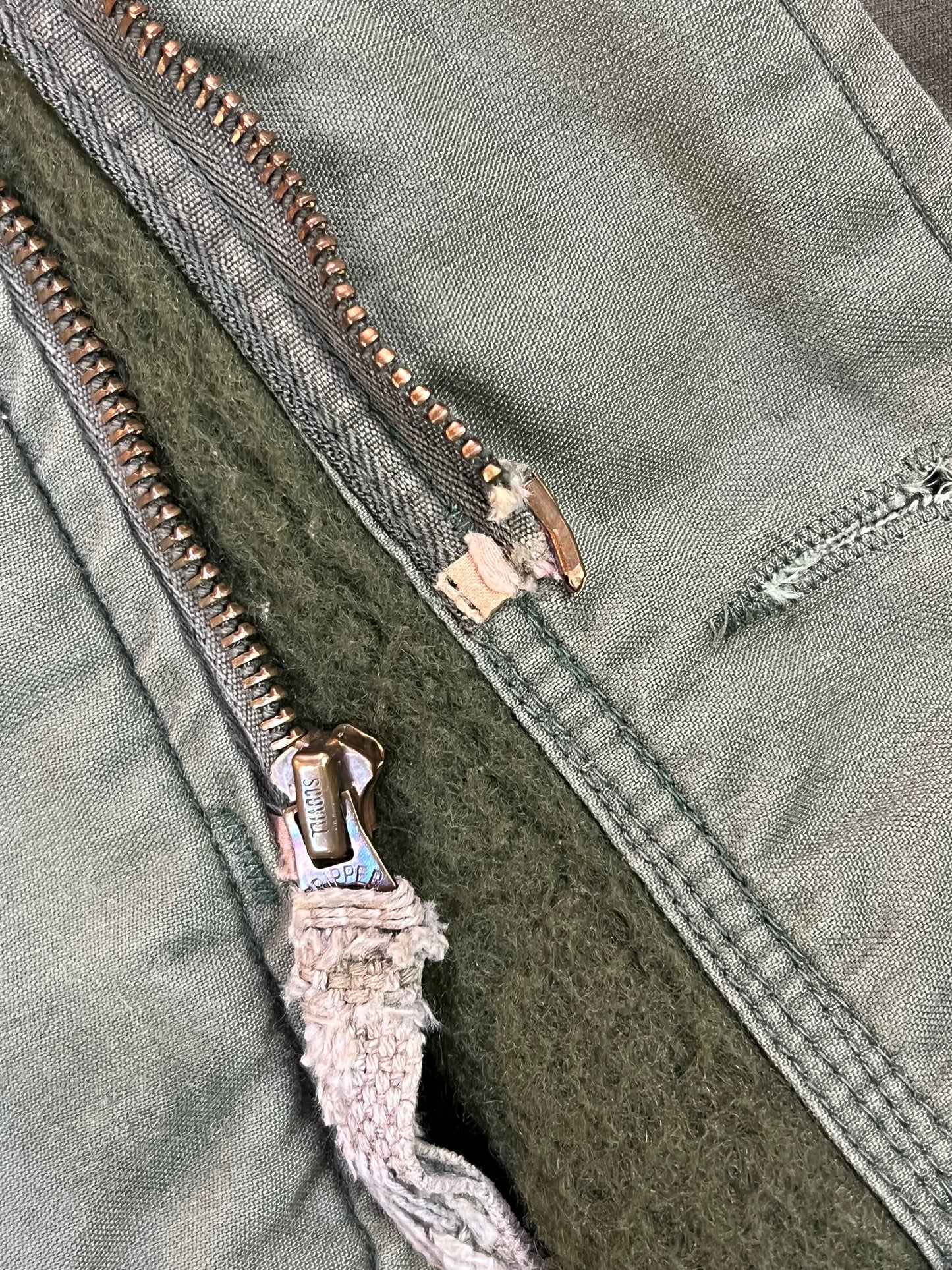 Vintage A-2 Deck Jacket Olive Green - Broken Zipper